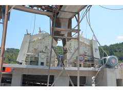 页岩反击式破碎机，上海山卓环保装备有限公司